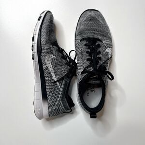 Nike Womens Shoes Free TR Flyknit Size 8 Athletic Fitness Sneaker Pre Owned